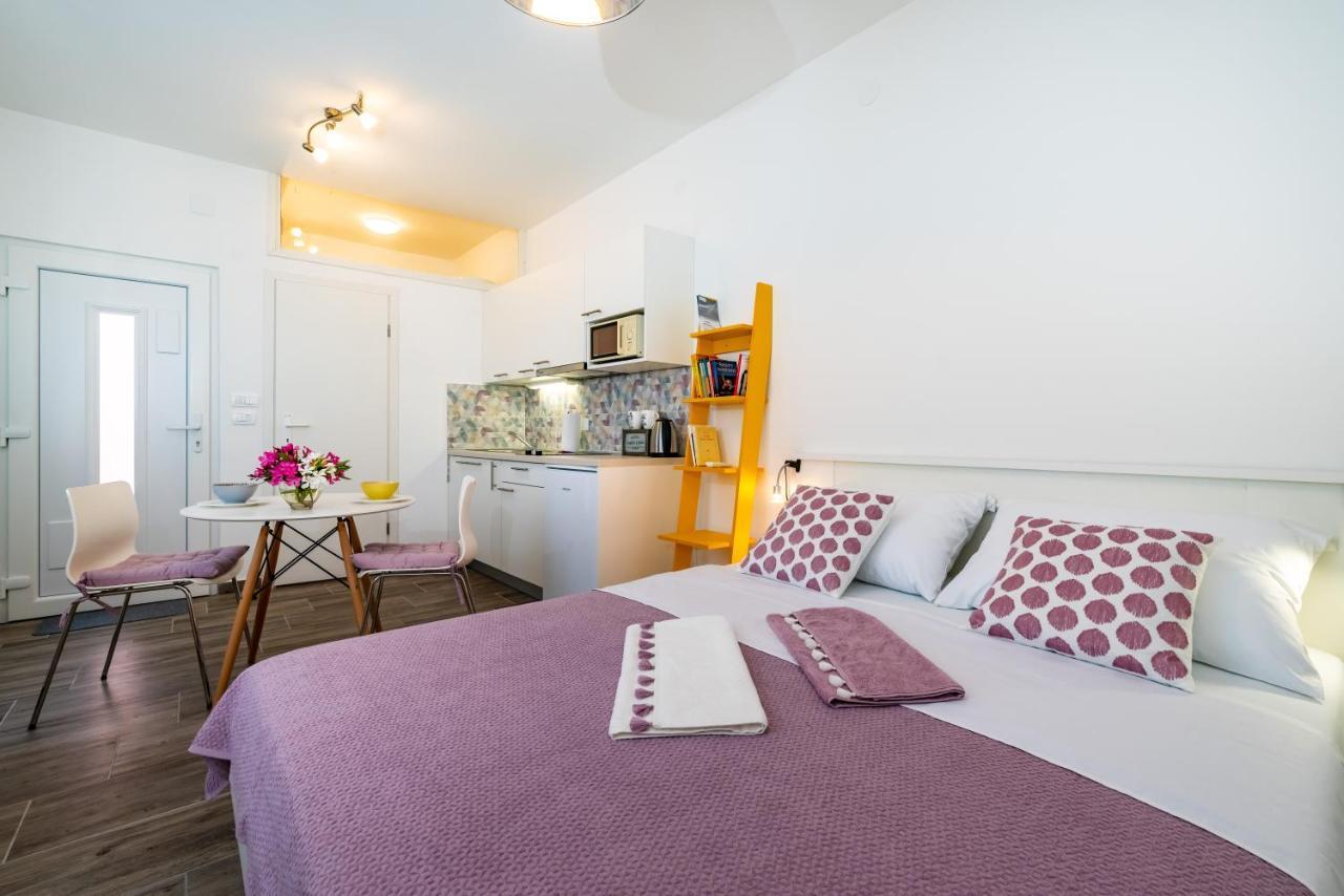 Studio Apartment Gina Zadar Bagian luar foto
