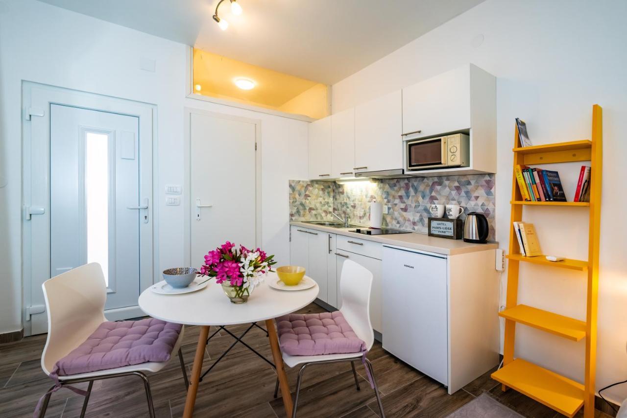Studio Apartment Gina Zadar Bagian luar foto