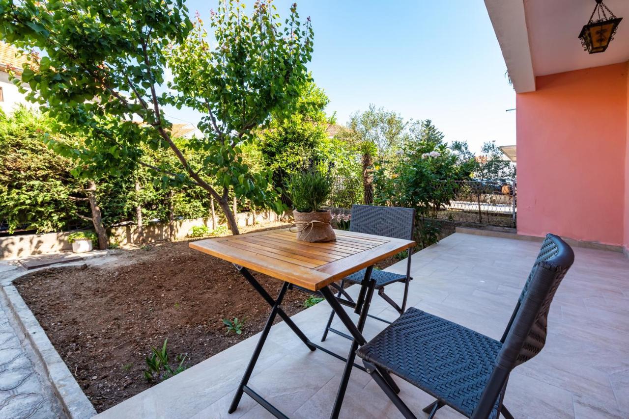 Studio Apartment Gina Zadar Bagian luar foto